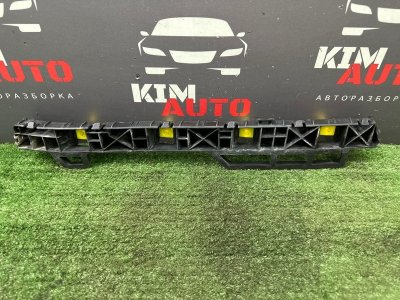 Кронштейн бампера Kia Rio 4 2019 FB