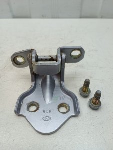 Петля двери Hyundai Sonata EF