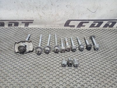 Болты развальные подвески Audi A4 2011 B8