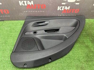 Обшивка двери Fiat Punto