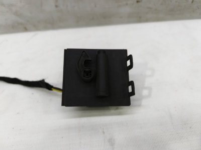 Активатор лючка бензобака Mercedes CLA - Class 2015 CLA 180