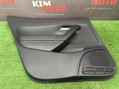 Обшивка двери Volkswagen Polo 5