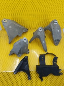 Кронштейн двигателя AUDI Q8 e-tron 2022