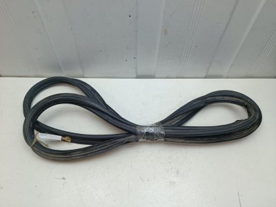 Уплотнитель багажника Geely MK Cross