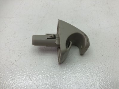 Кронштейн козырька Nissan Tiida