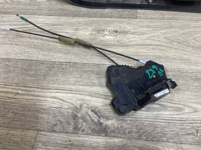 Замок двери Toyota Corolla 2008 E150