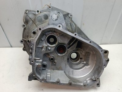 Корпус кпп Ford Focus 2011 3