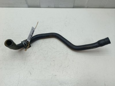 Патрубок системы охлаждения Volkswagen Passat B4