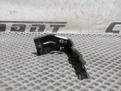 Кронштейн бампера Skoda Karoq 2024