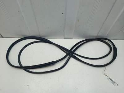 Уплотнитель стекла Fiat Albea