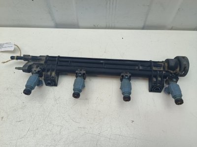 Рампа с форсунками Hyundai Sonata EF