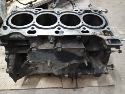 Блок цилиндров Lexus RX200t