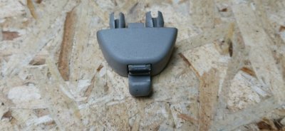 Крючок солнцезащитного козырька AUDI A6 C6 Allroad quattro 2007 4F