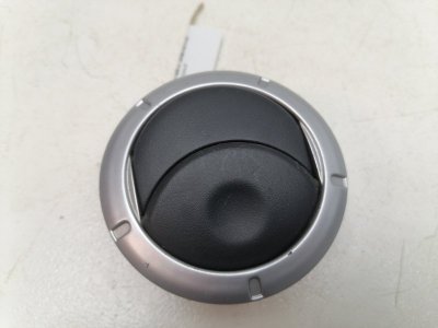 Дефлектор воздушный Lada Largus