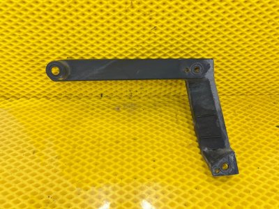 Кронштейн заднего бампера левый Volkswagen Touareg 2003 7L6