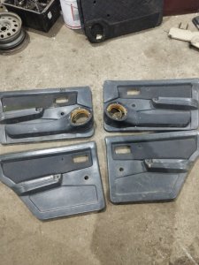 Обшивка боковой двери лада 21093 1994 2109