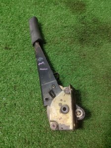 Рычаг стояночного тормоза лада 21102 2001 2110