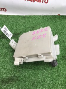 Блок предохранителей под капот NISSAN March 2009 BNK12