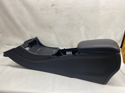 Подлокотник Mercedes CLA - Class 2015 CLA 180