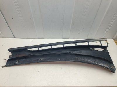 Решетка под лобовое стекло Audi 80 1986 - 1991 B3