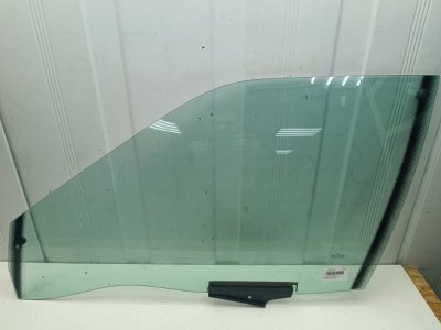 Стекло двери Audi 80 1986 - 1991 B3