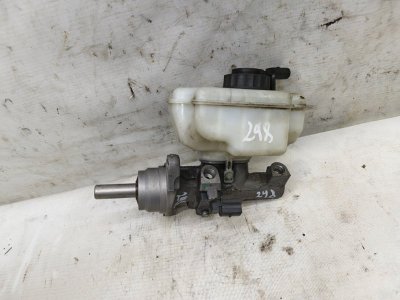 Главный тормозной цилиндр Volkswagen Jetta 2008