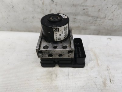 Блок ABS Volkswagen Jetta 2008