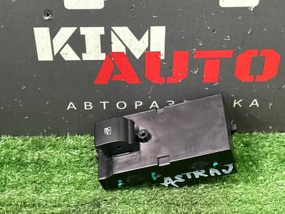 Кнопка стеклоподъемника Opel Astra J
