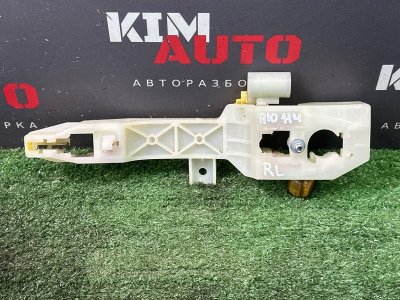Кронштейн ручки двери Kia Rio 3 2014 QB