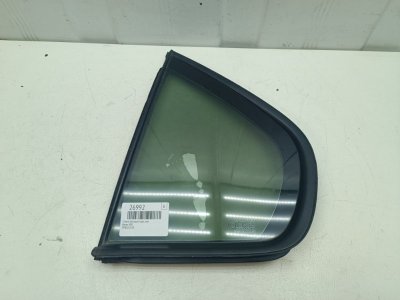 Стекло боковое Rover 400