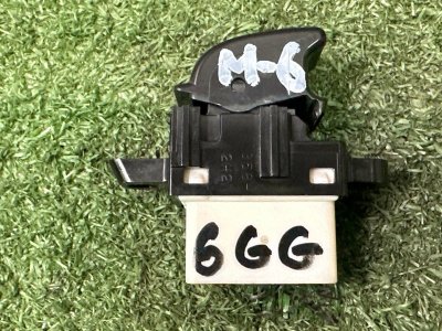 Кнопка стеклоподъемника Mazda 6