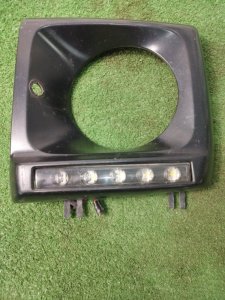 Накладка на фару Mercedes-Benz G-Class 2013 W463