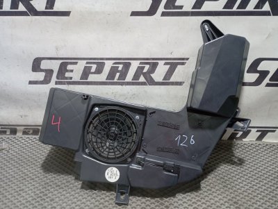 Сабвуфер Audi A4 2002 B6