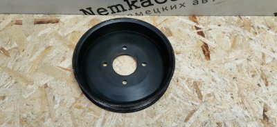 Шкив помпы Mercedes Vito 1996 638