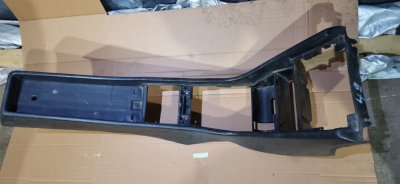 Центральная консоль Mercedes W124 1993 250D