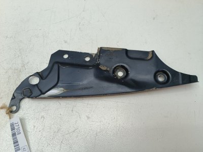 Щиток двигателя Volkswagen Passat B4