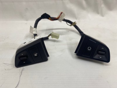 Кнопка в руль Hyundai Solaris 2015