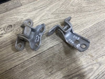 Петля двери Toyota Corolla 2008 E150