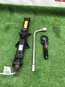 Домкрат Toyota Camry 2006 ACV40