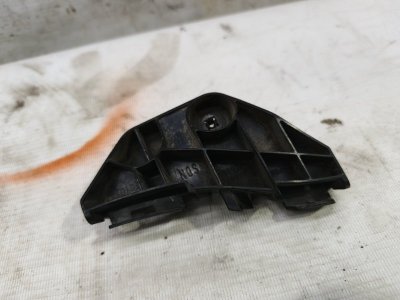 Кронштейн бампера Toyota Corolla 2008 E150