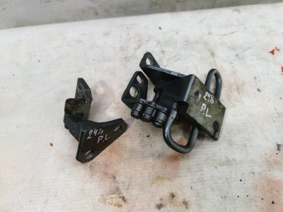 Петля двери Volkswagen Jetta 2008