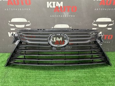 Решетка радиатора Lexus RX350