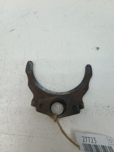 Вилка кпп Chery Amulet A15