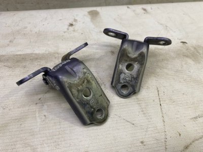 Петля двери Kia Cerato 2010 TD