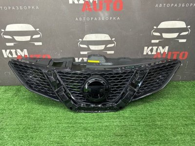 Решетка радиатора Nissan Qashqai J11