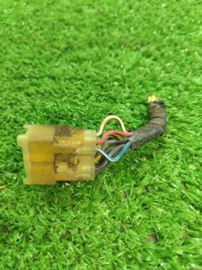 Фишка разъем Toyota Carina 1989 st170