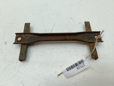 Крепление аккумулятора Ваз Калина