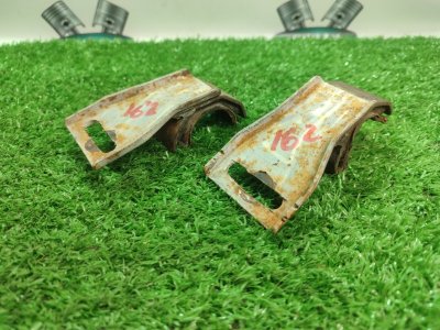 КРОНШТЕЙН Toyota Carina 1989 st170