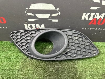 Решетка ПТФ Opel Zafira B