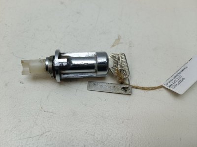 Личинка замка багажника ВАЗ 2105 2107